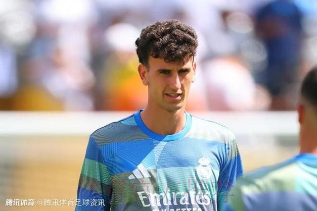 罗马诺:科莫600万欧签下帕斯 皇马将有50%二转 罗马诺:科莫600万欧签下帕斯 皇马将有50%二转